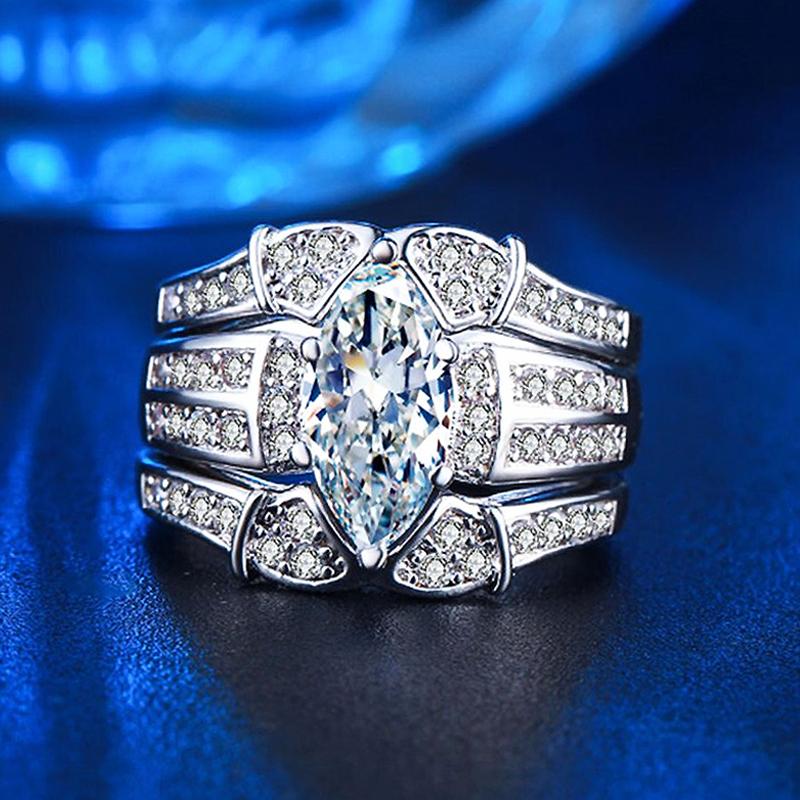 To be Gorgeous, How Many Rings Should a Woman Wear? - TTT Jewelry