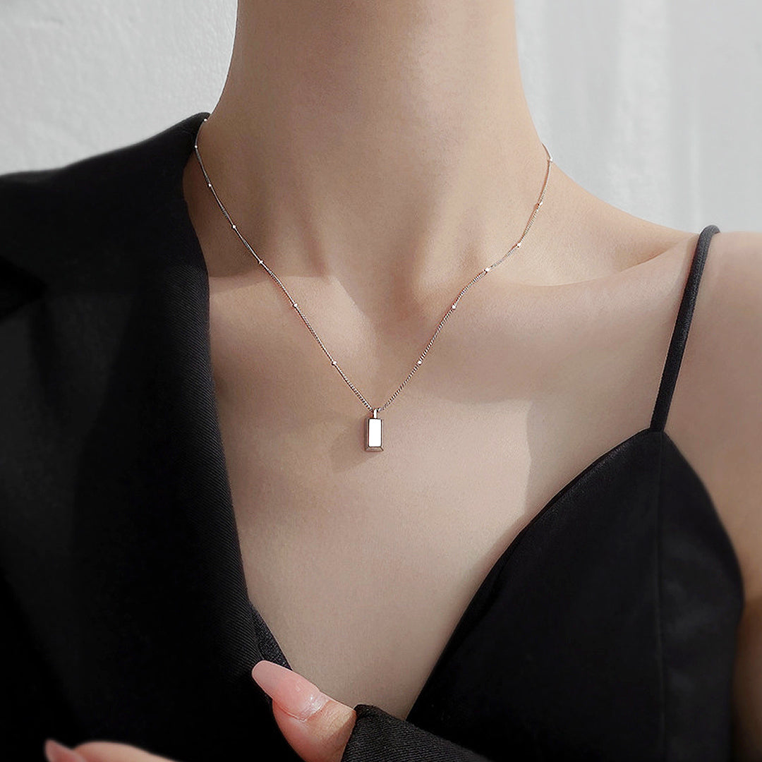 Choosing the Right Necklace Length for Every Body Type