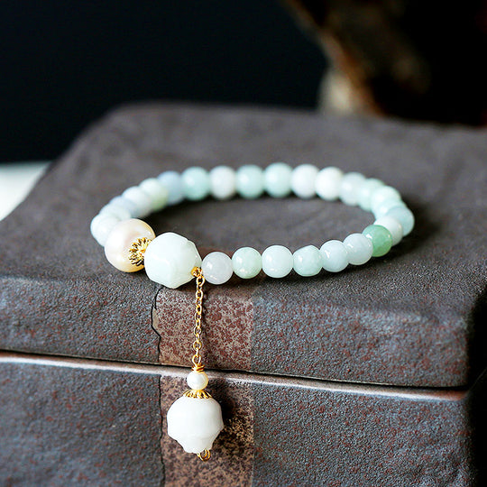 C105 - Jade Beads & Pearl