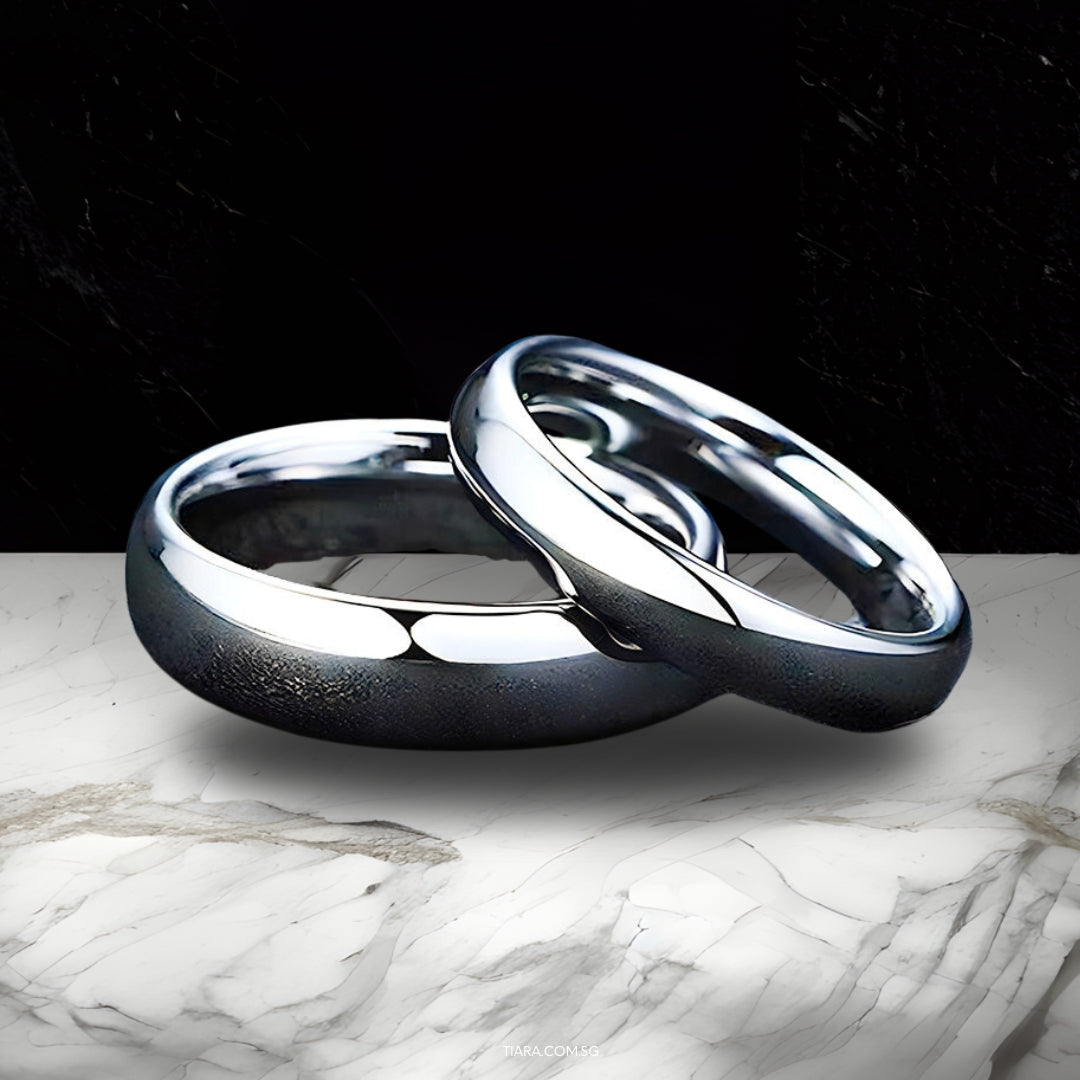 couple selecting wedding ring