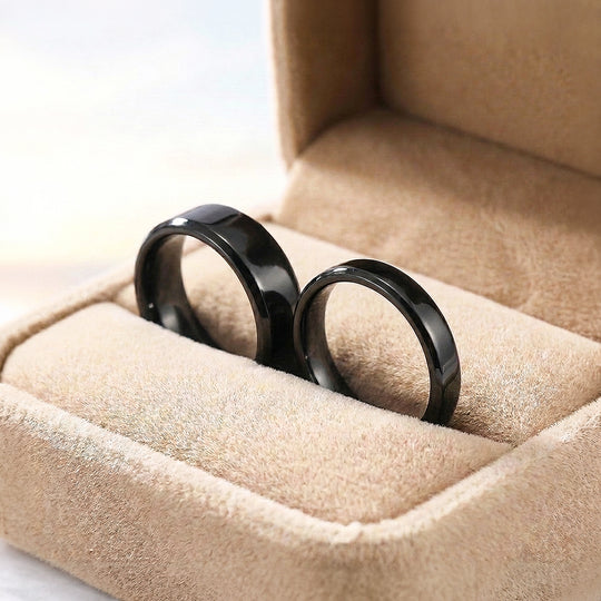 Infinity Bond Black | High-Polished Bevelled Flat Wedding Band