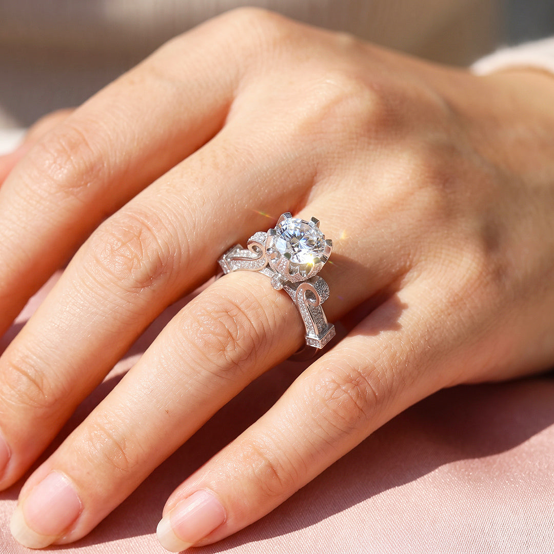 Six-Prong Scroll Gallery Engagement Ring | Luxe1907 - Low Stocks❗
