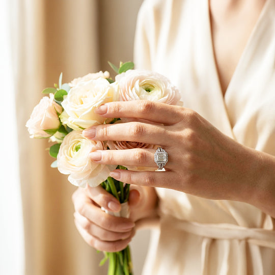 Halo Engagement Ring | 2 Carat | Diamond Simulant | White Gold Plating | Luxe2000