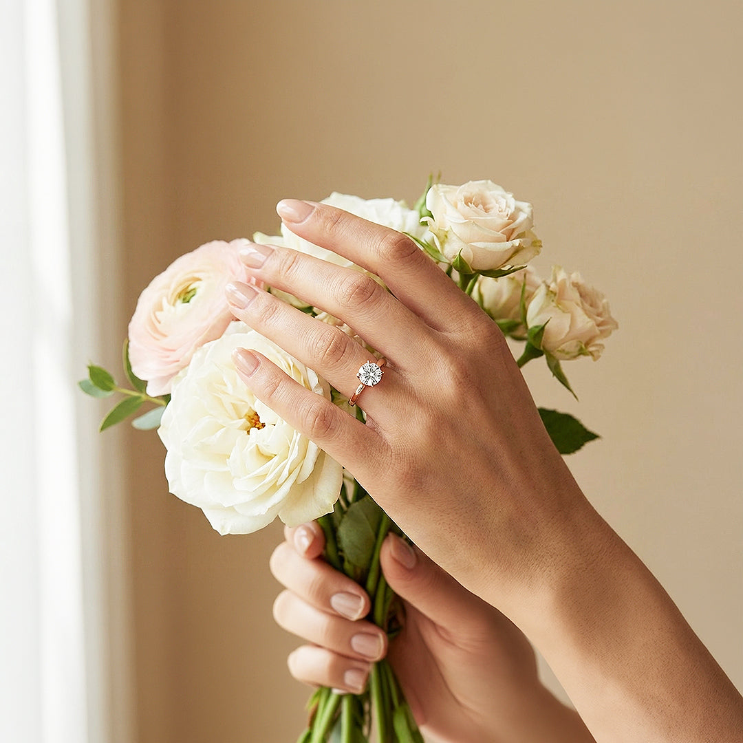 Solitaire Engagement Ring | 1 Carat | Diamond Simulant | Luxe2001