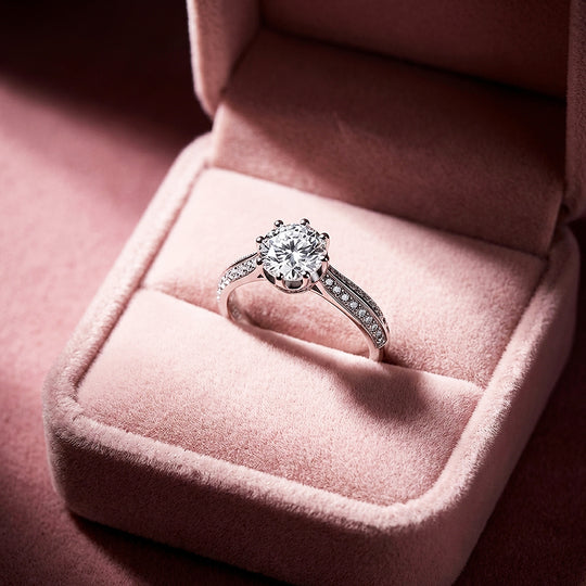 Round Solitaire Engagement Ring | Luxe2031 - Ring | Singapore Jewellery, Wedding Rings &amp; Gifts | Same Day Delivery | Tiara.com.sg