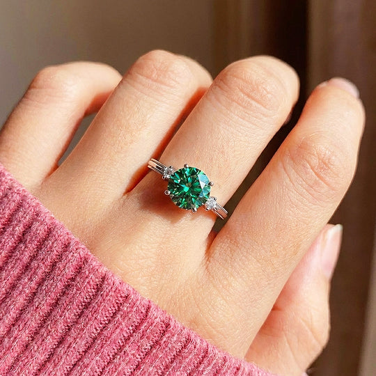 Round Cut Engagement Ring | Luxe2045