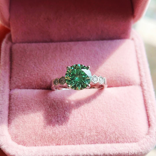 Round Cut Green Hexagon Band Engagement Ring | Luxe2049
