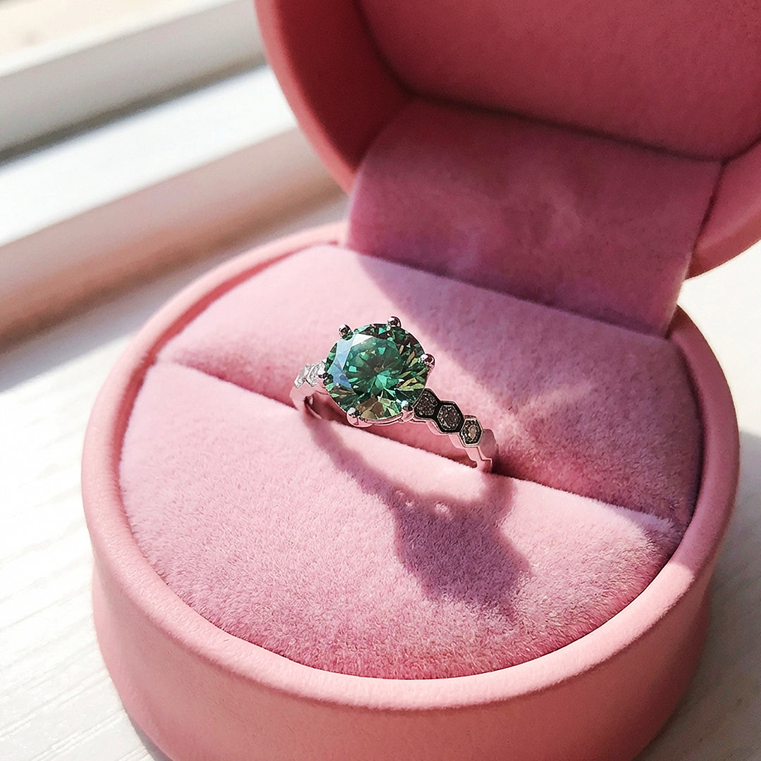 Round Cut Green Hexagon Band Engagement Ring | Luxe2049