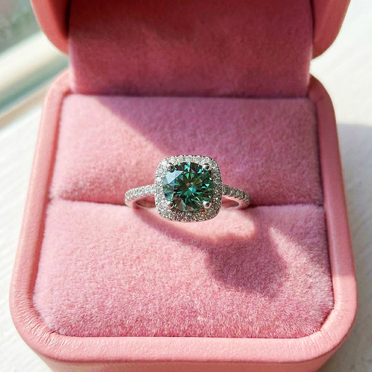 Round Cut Cushion Halo Engagement Ring | Luxe2050