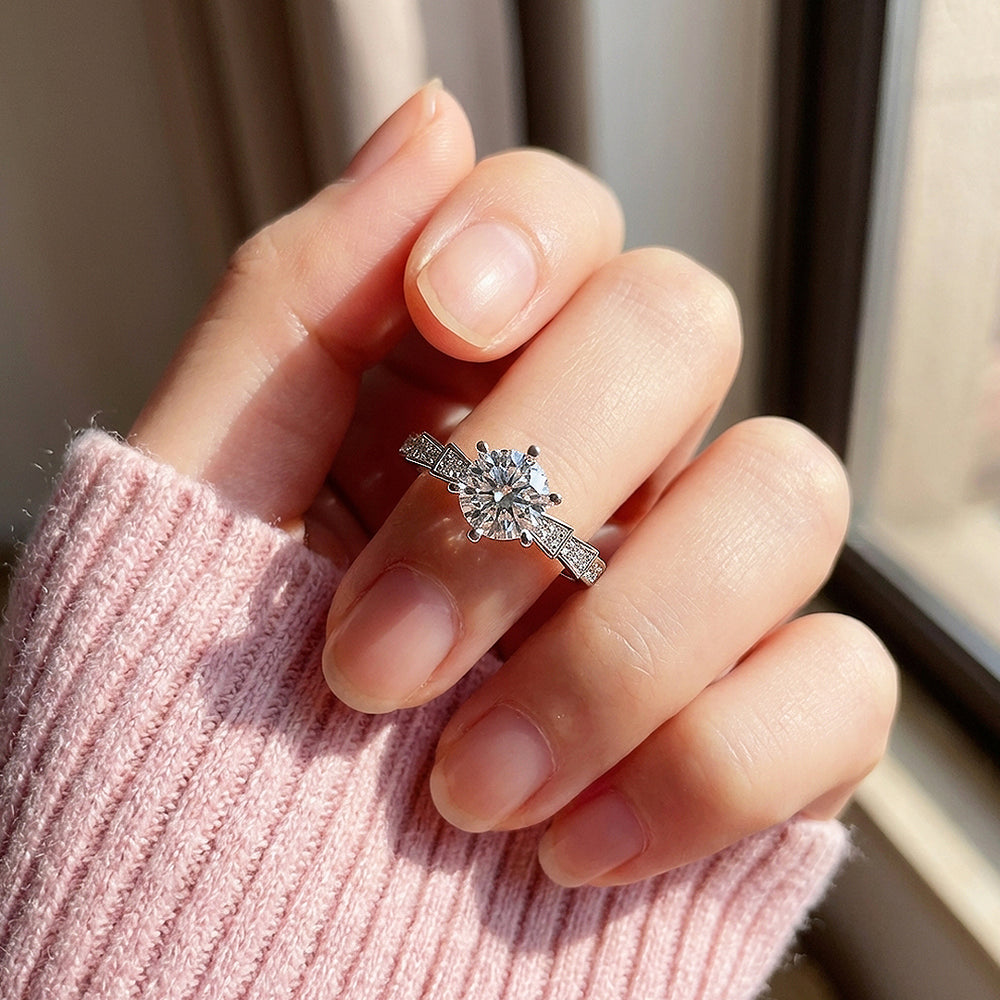 Round Cut Engagement Ring | Luxe2051 - Ring | Singapore Jewellery, Wedding Rings & Gifts | Same Day Delivery | Tiara.com.sg