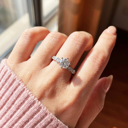 Round Cut Engagement Ring | Luxe2051 - Ring | Singapore Jewellery, Wedding Rings &amp; Gifts | Same Day Delivery | Tiara.com.sg