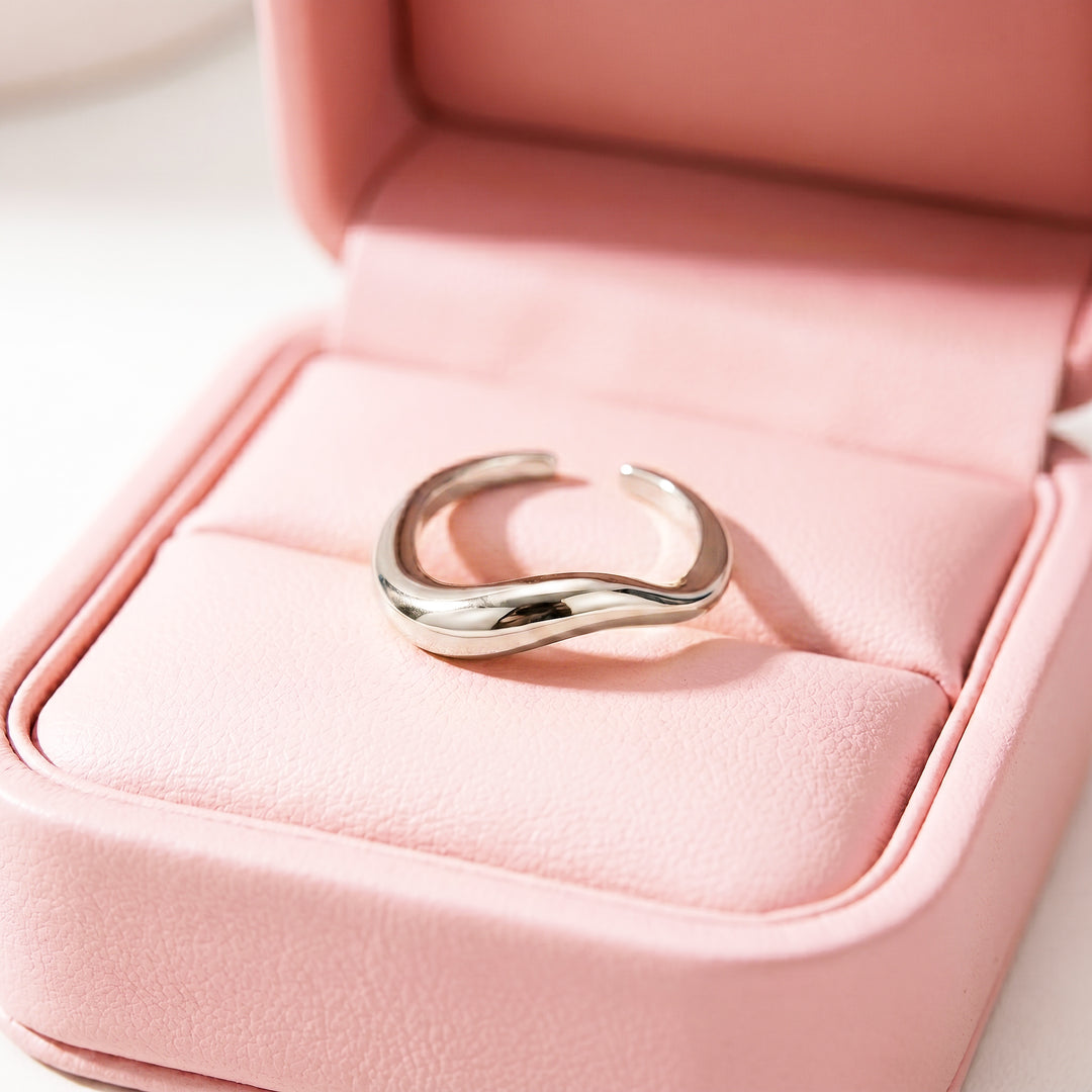 Fluid Wave Band Ring | White Gold-Plated Adjustable Ring | Luxe2064