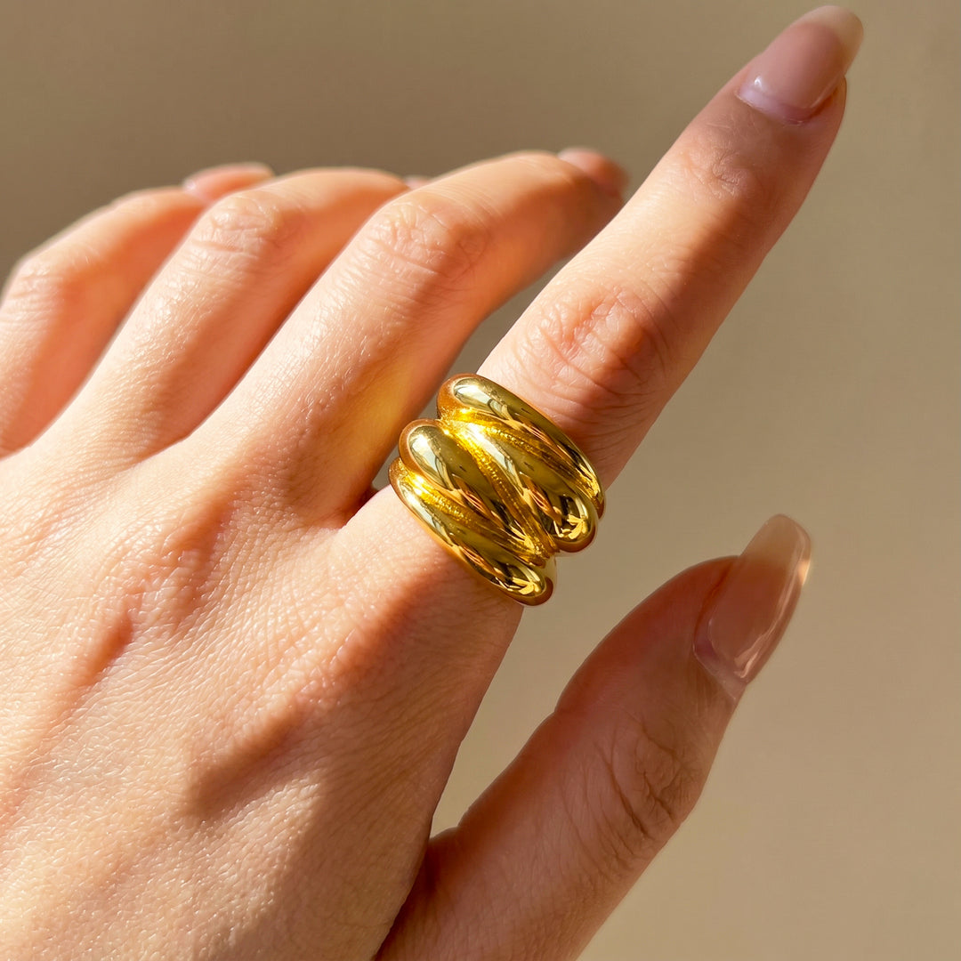 Triple Dome Coil Ring | Gold | Luxe2065