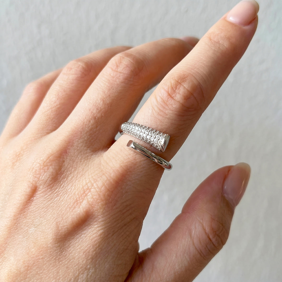Pavé Wrap Nail Ring | White Gold | Luxe2068