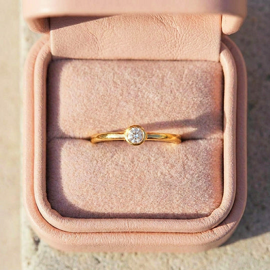 Round Bezel Solitaire Ring | Luxe2074