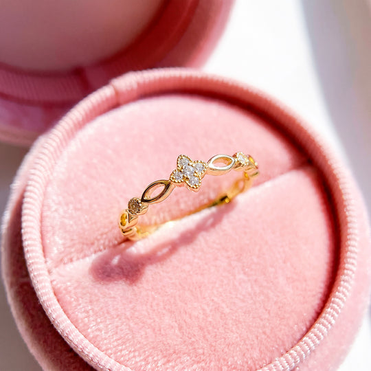 Floral Cluster &amp; Infinity Band Ring | Luxe2079