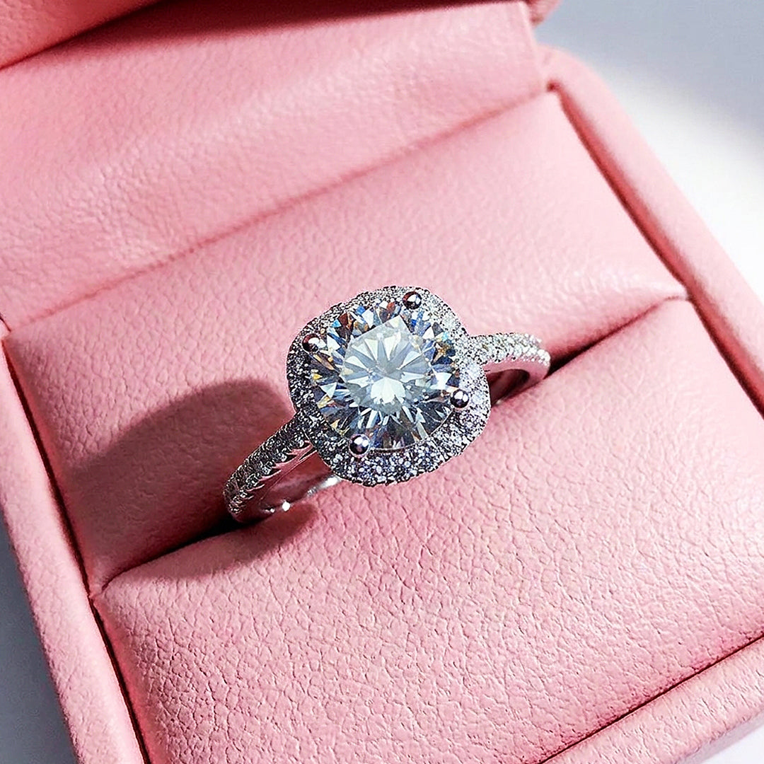 Round Cushion Halo Engagement Ring | Luxe2081