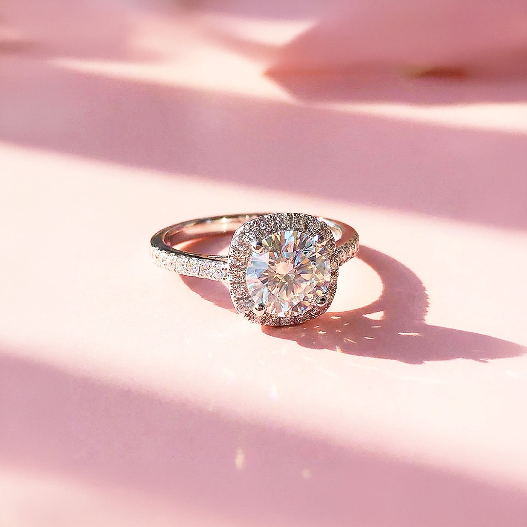 Round Cushion Halo Engagement Ring | Luxe2081