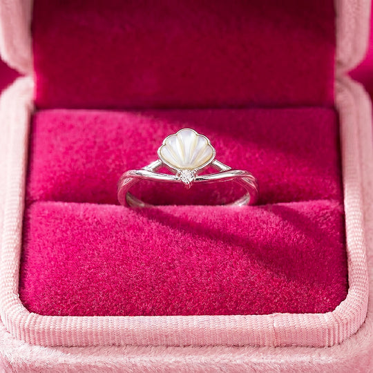 Mother of Pearl Shell &amp; Diamond Simulant Twist Band Ring | Luxe2083
