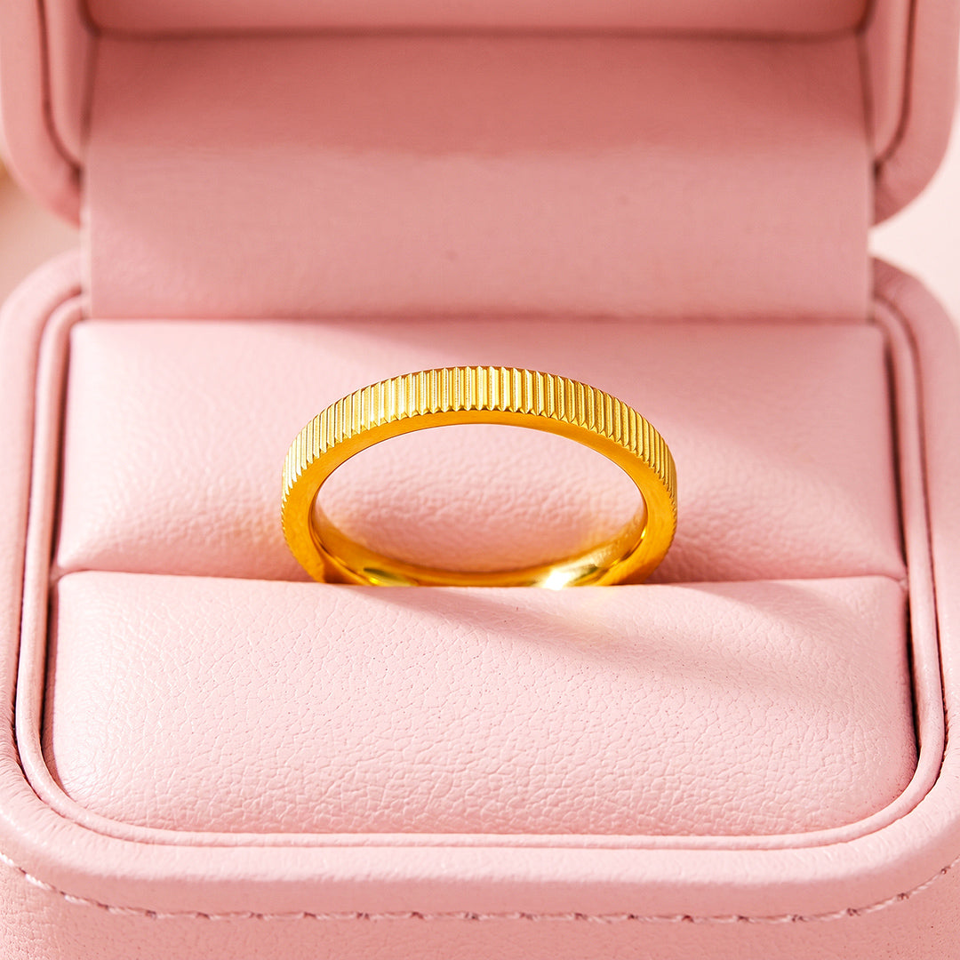 Vertical Groove Textured Band Ring | Luxe2095