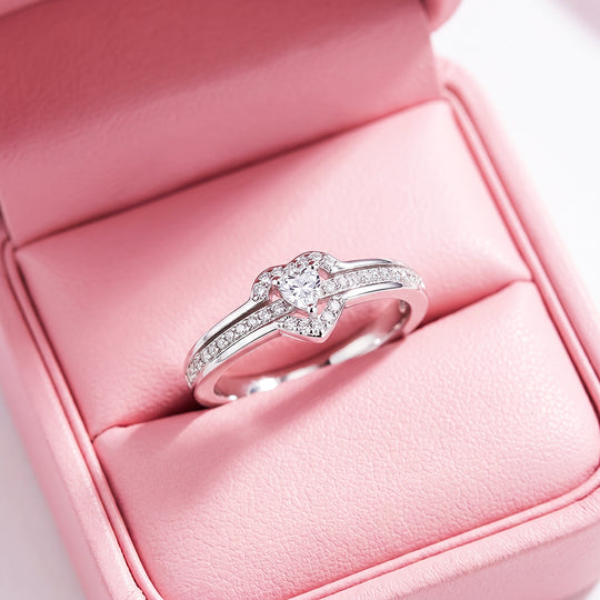 Heart Halo Solitaire Ring with Pavé Split Band | Luxe2097