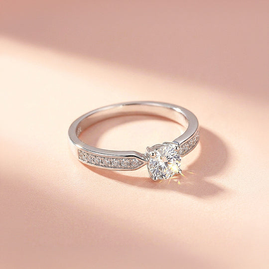 Classic Round Solitaire Pavé Band | Women&