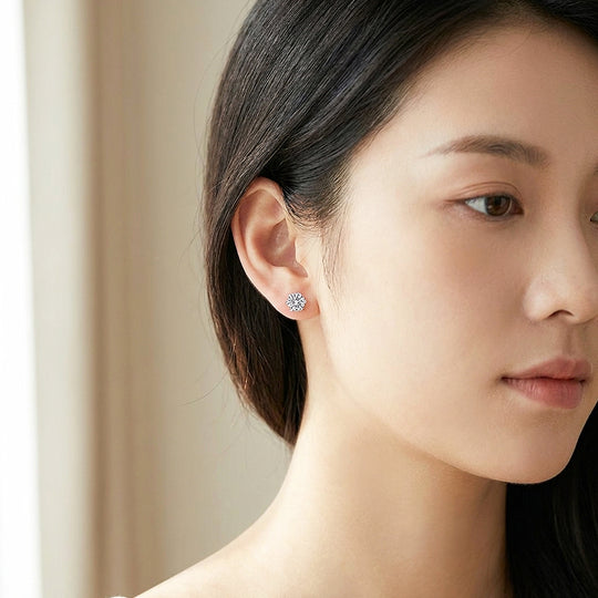 Crown-Set Solitaire Stud Earrings | Luxe2786