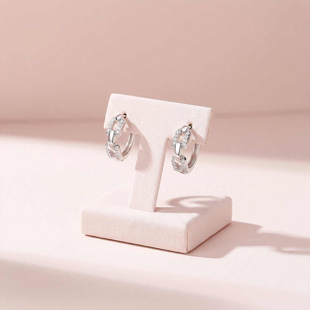 Interlocking Chain Pavé Huggie Earrings | Luxe3502