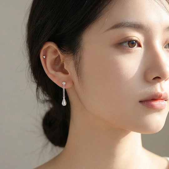 Teardrop Chain Drop Earrings | Luxe3692