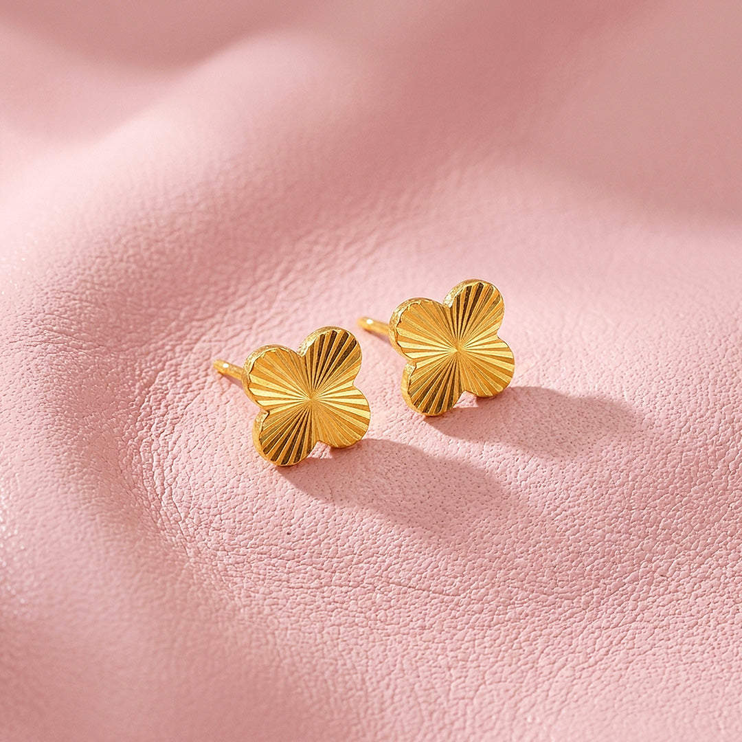 Sunburst Clover Stud Earrings | Luxe3726