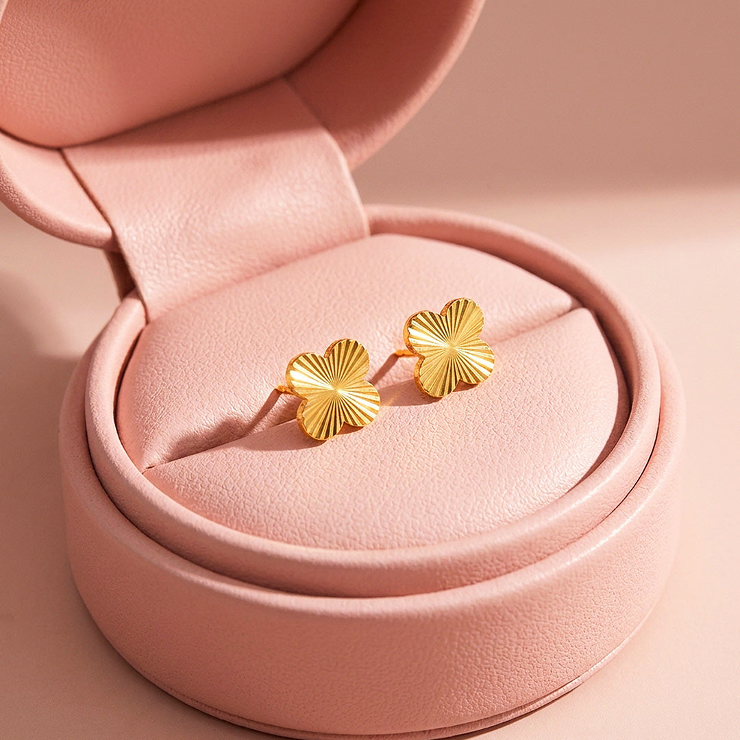 Sunburst Clover Stud Earrings | Luxe3726