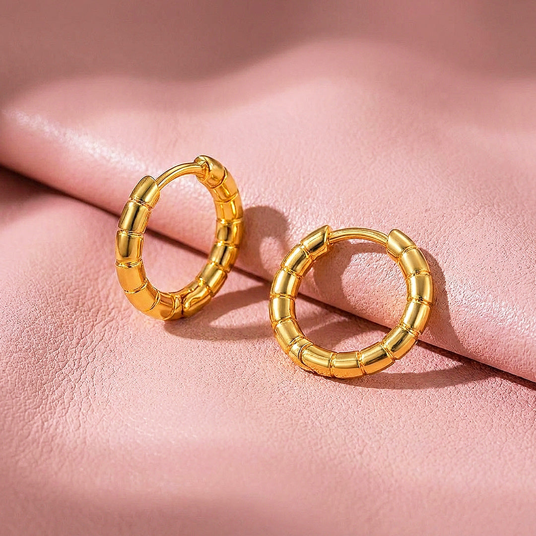 Ridged Hoop Earrings | Luxe3743