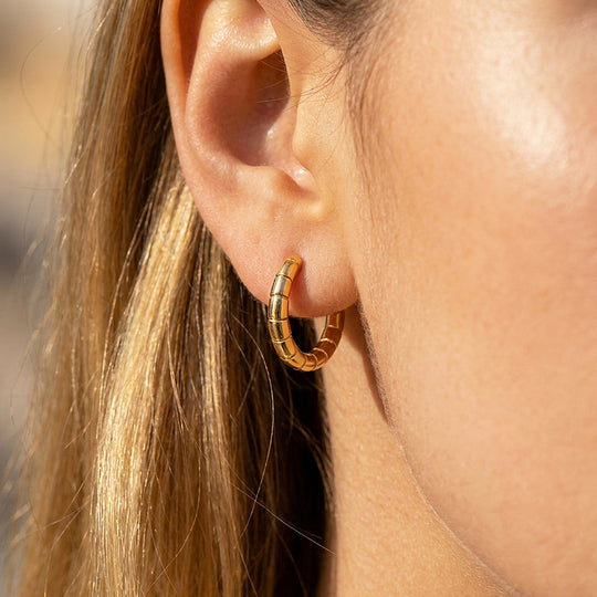 Ridged Hoop Earrings | Luxe3743