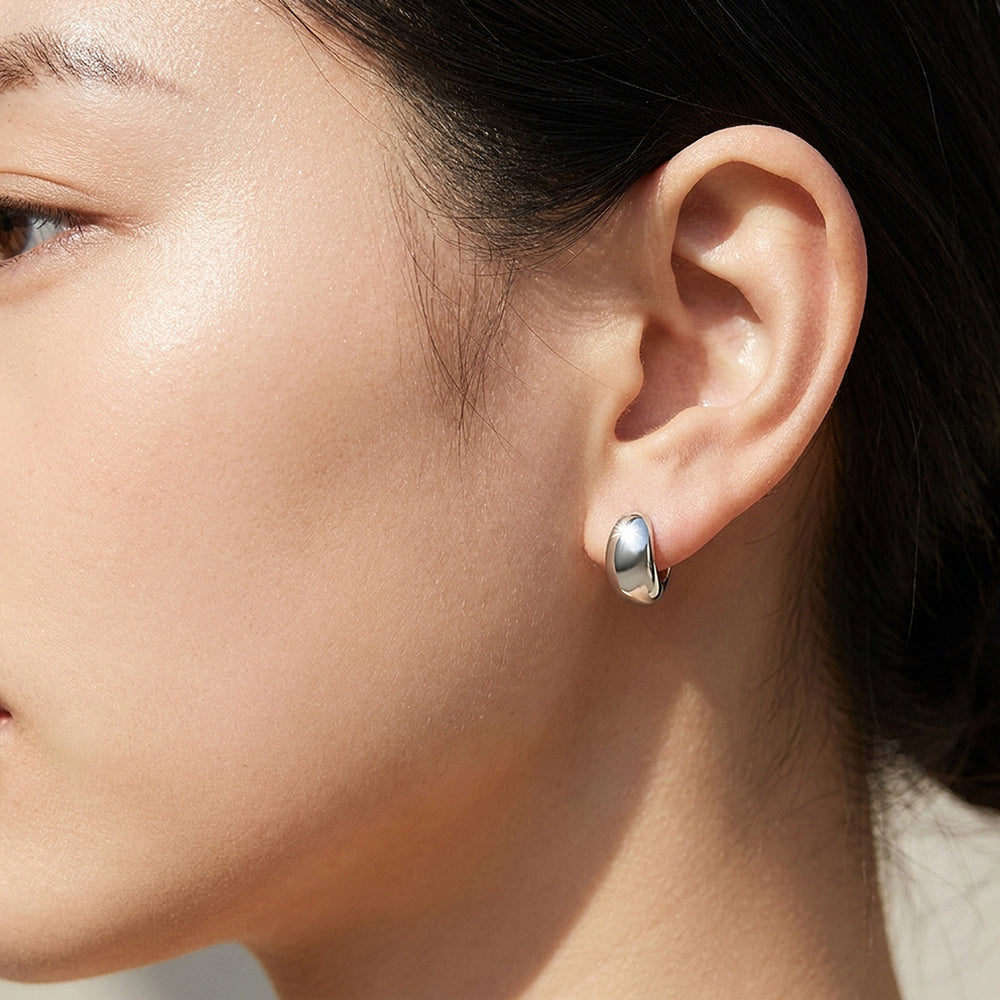 Oval Dome Stud Earrings | Luxe3776