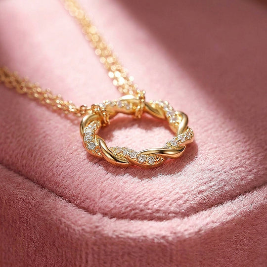 Twisted Pavé Circle Pendant Necklace | Luxe4513