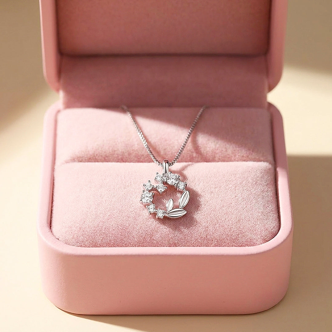 Star &amp; Circle Cluster Pendant Necklace | Luxe4516