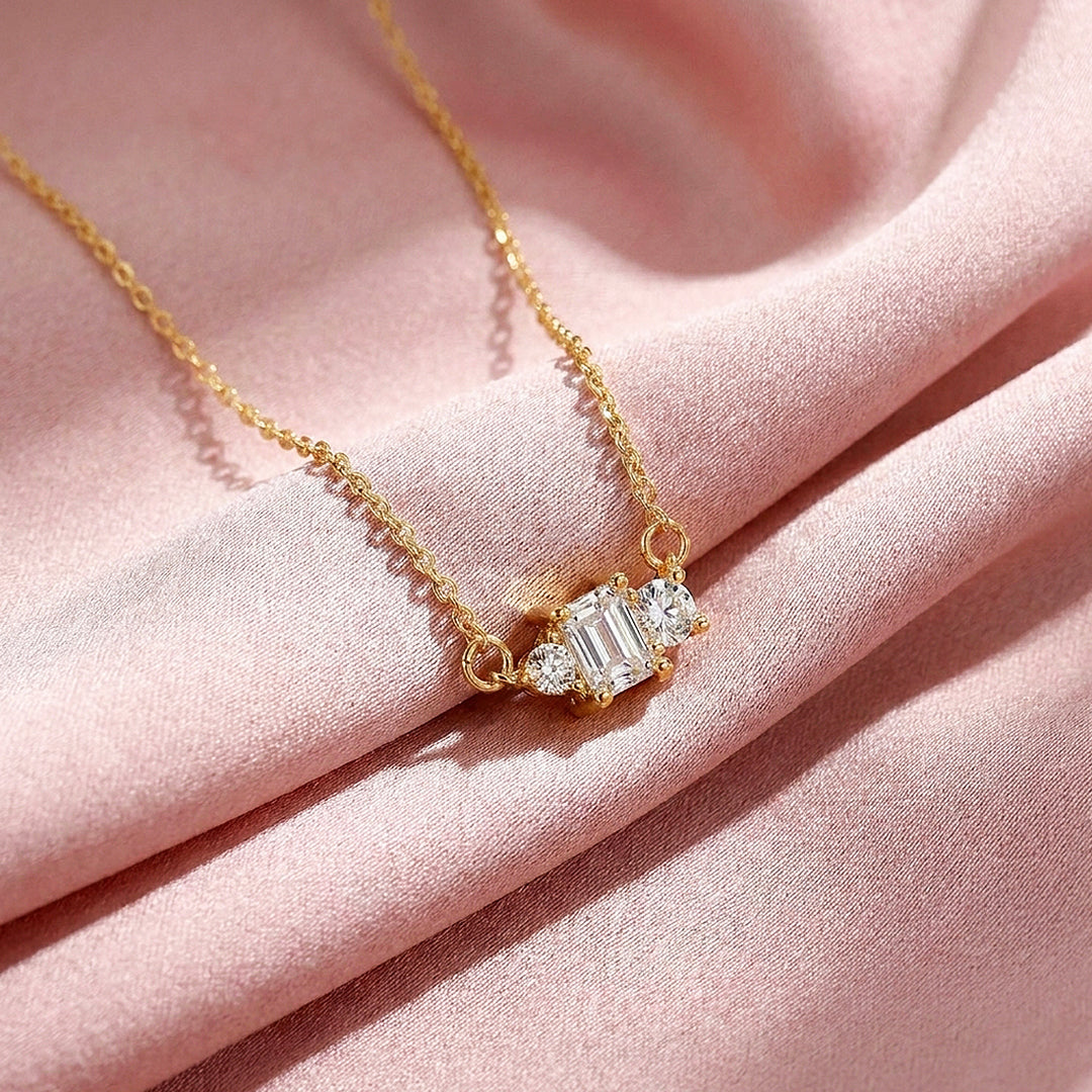 Emerald-Cut Trio Pendant Necklace | Luxe4524