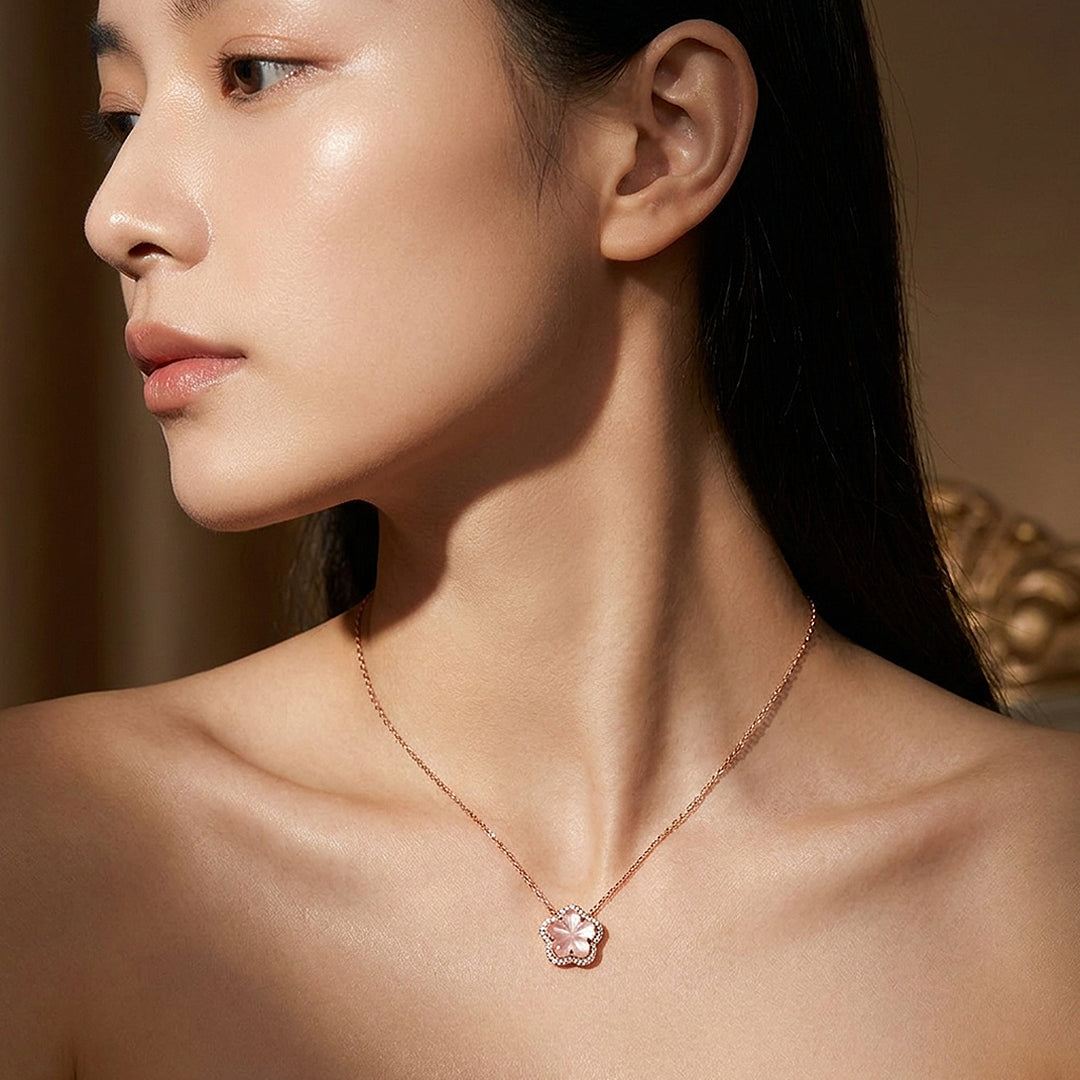 Floral Clover Halo Pendant Necklace | Luxe4529