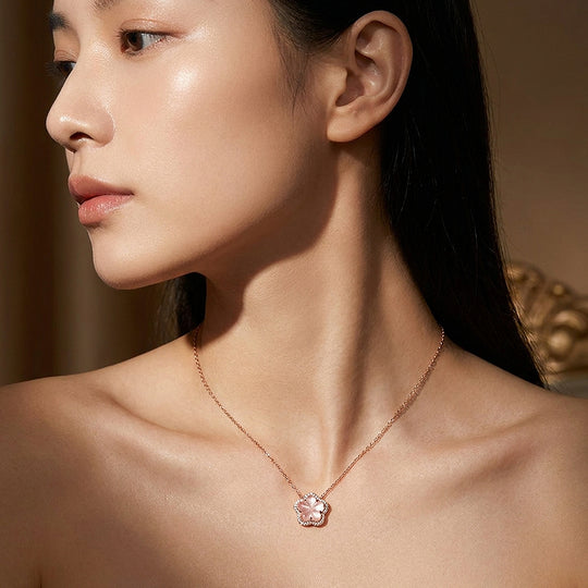 Floral Clover Halo Pendant Necklace | Luxe4529