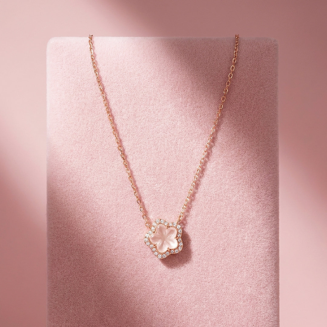 Floral Clover Halo Pendant Necklace | Luxe4529