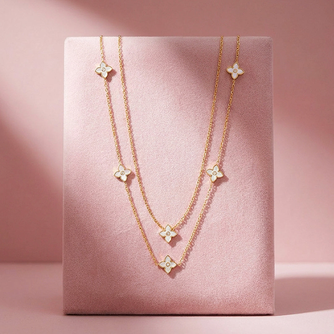 Clover Necklace &amp; Earrings Set | Luxe4532