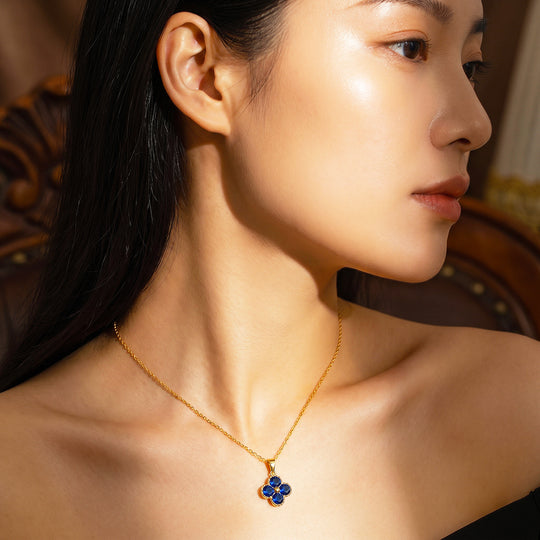 Blue Clover Floral Crystal Pendant Necklace | Gold | Luxe4540