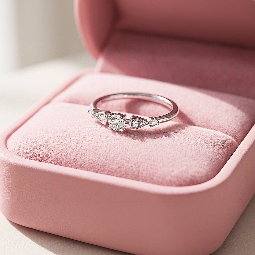 Luxe5154 - Rings | Singapore Jewellery, Wedding Rings &amp; Gifts | Same Day Delivery | Tiara.com.sg