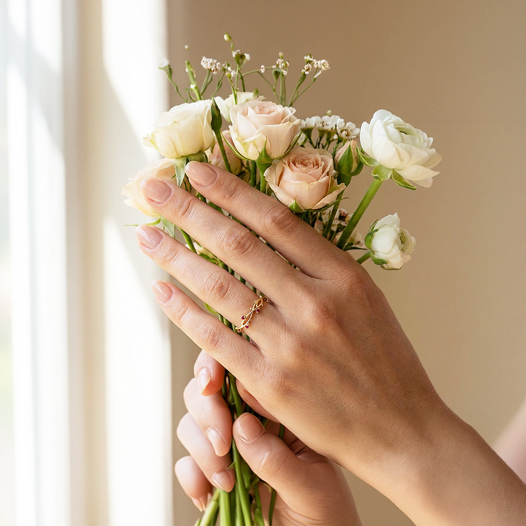 Minimalist Band | Vine & Bud Design | Diamond Simulant | Gold Plating | Luxe5162