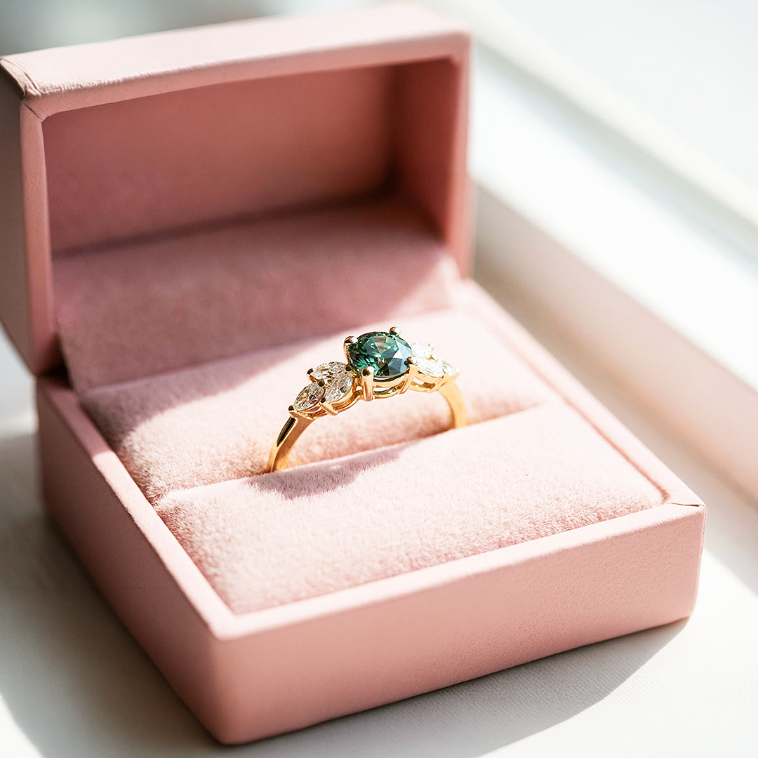 Tealy Green Ring | Round Brilliant Cut | Diamond Simulant | Gold Plating | Luxe5163