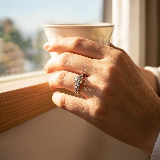 Round Brilliant Solitaire Engagement Ring | Luxe5184 - Rings | Singapore Jewellery, Wedding Rings &amp; Gifts | Same Day Delivery | Tiara.com.sg