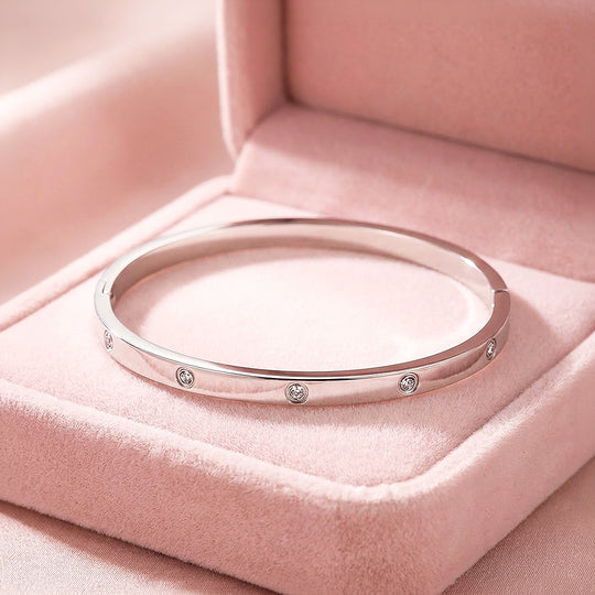 Stellar-Accent Gold Bangle Bracelet | Luxe6158 - bangle | Singapore Jewellery, Wedding Rings &amp; Gifts | Same Day Delivery | Tiara.com.sg