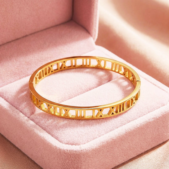 Roman Numeral Gold Bangle Bracelet | Luxe6262 - bangle | Singapore Jewellery, Wedding Rings &amp; Gifts | Same Day Delivery | Tiara.com.sg