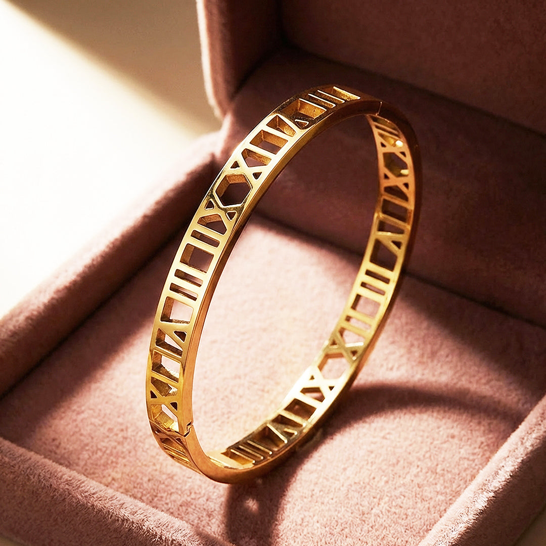Roman Numeral Gold Bangle Bracelet | Luxe6262 - bangle | Singapore Jewellery, Wedding Rings &amp; Gifts | Same Day Delivery | Tiara.com.sg