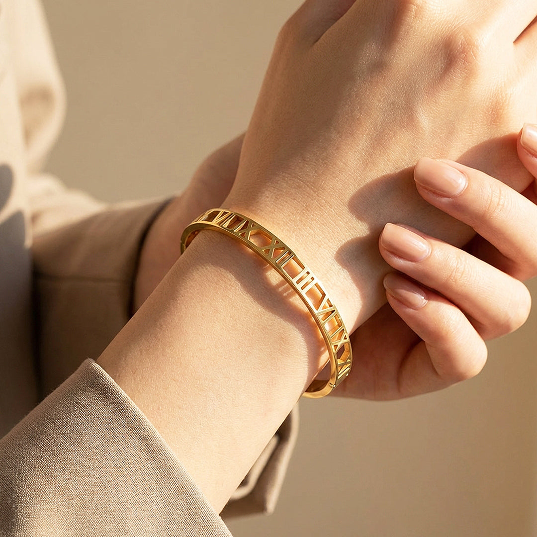 Roman Numeral Gold Bangle Bracelet | Luxe6262 - bangle | Singapore Jewellery, Wedding Rings &amp; Gifts | Same Day Delivery | Tiara.com.sg